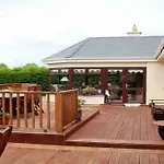 Leabrook House Каслмейн
