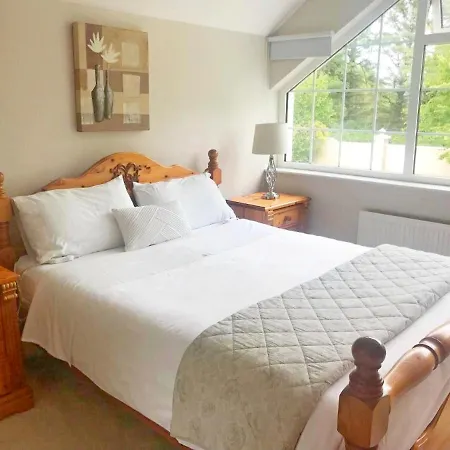 Bed & Breakfast Leabrook House