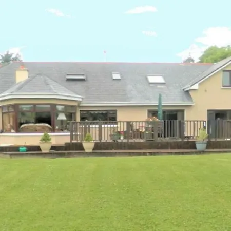 Bed & Breakfast Leabrook House