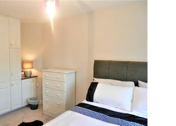 Bed & Breakfast Leabrook House