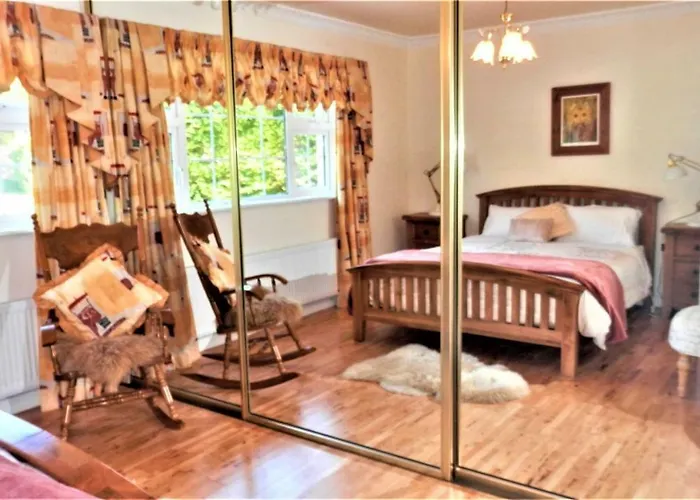 Leabrook House *